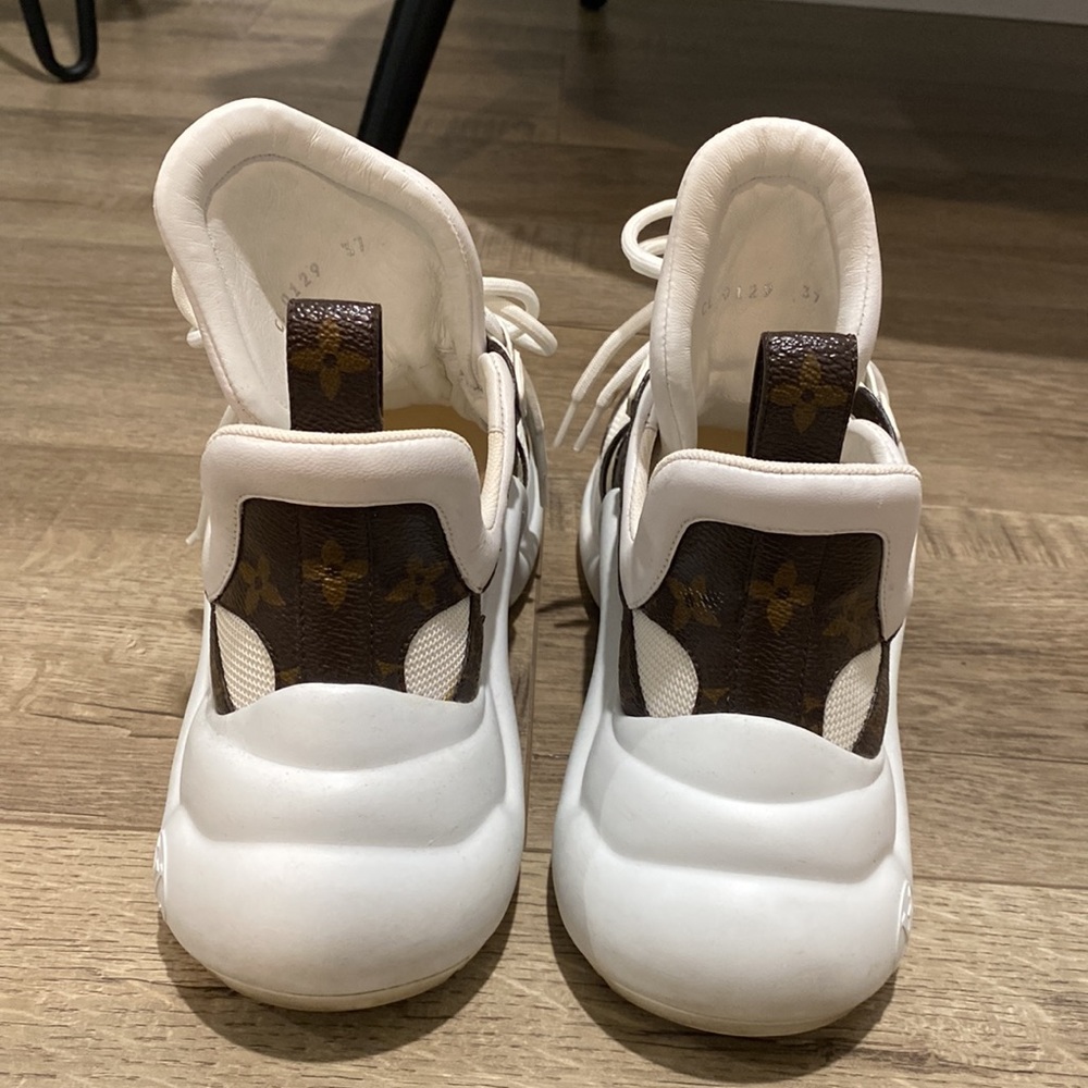Louis Vuitton Low Top Chunky Sneakers - Picture 4 of 8